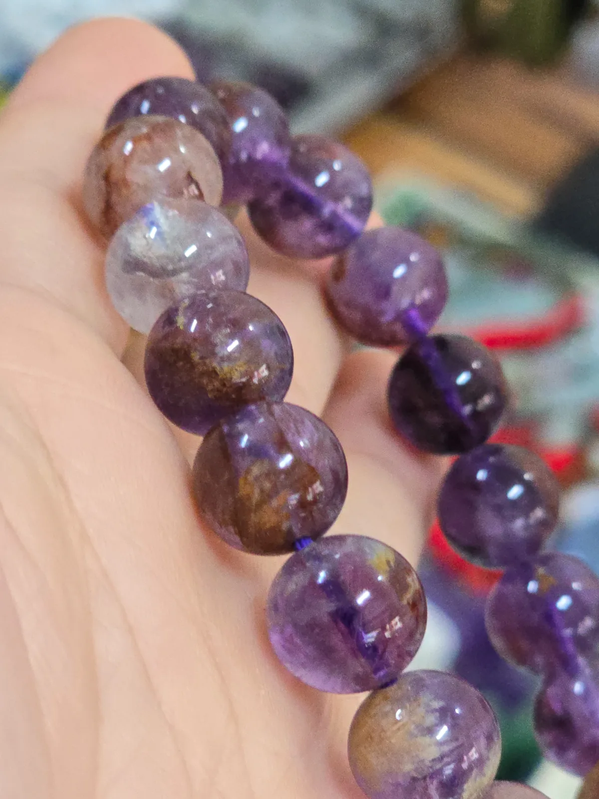 กำไลอเมทิสต์ (Amethyst) อัญมณีแห่งความสงบและการปกป้อง จิตใจผ่อนคลาย เสริมสมาธิ — หินลูกปัด จากแม่สอด
